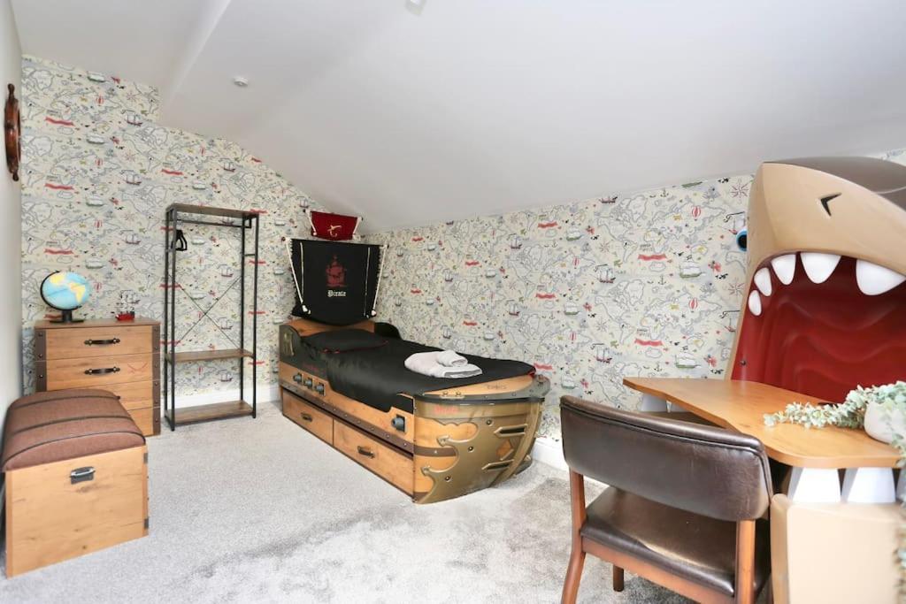 The Hot Tub Townhouse By Holiday Heim Lytham St Annes Buitenkant foto
