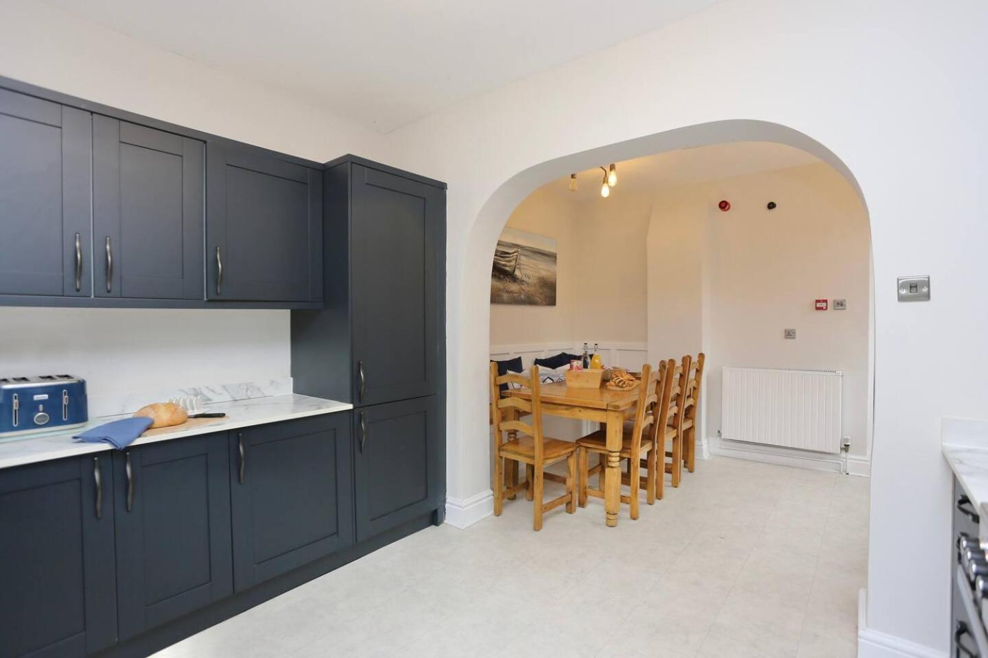 The Hot Tub Townhouse By Holiday Heim Lytham St Annes Buitenkant foto
