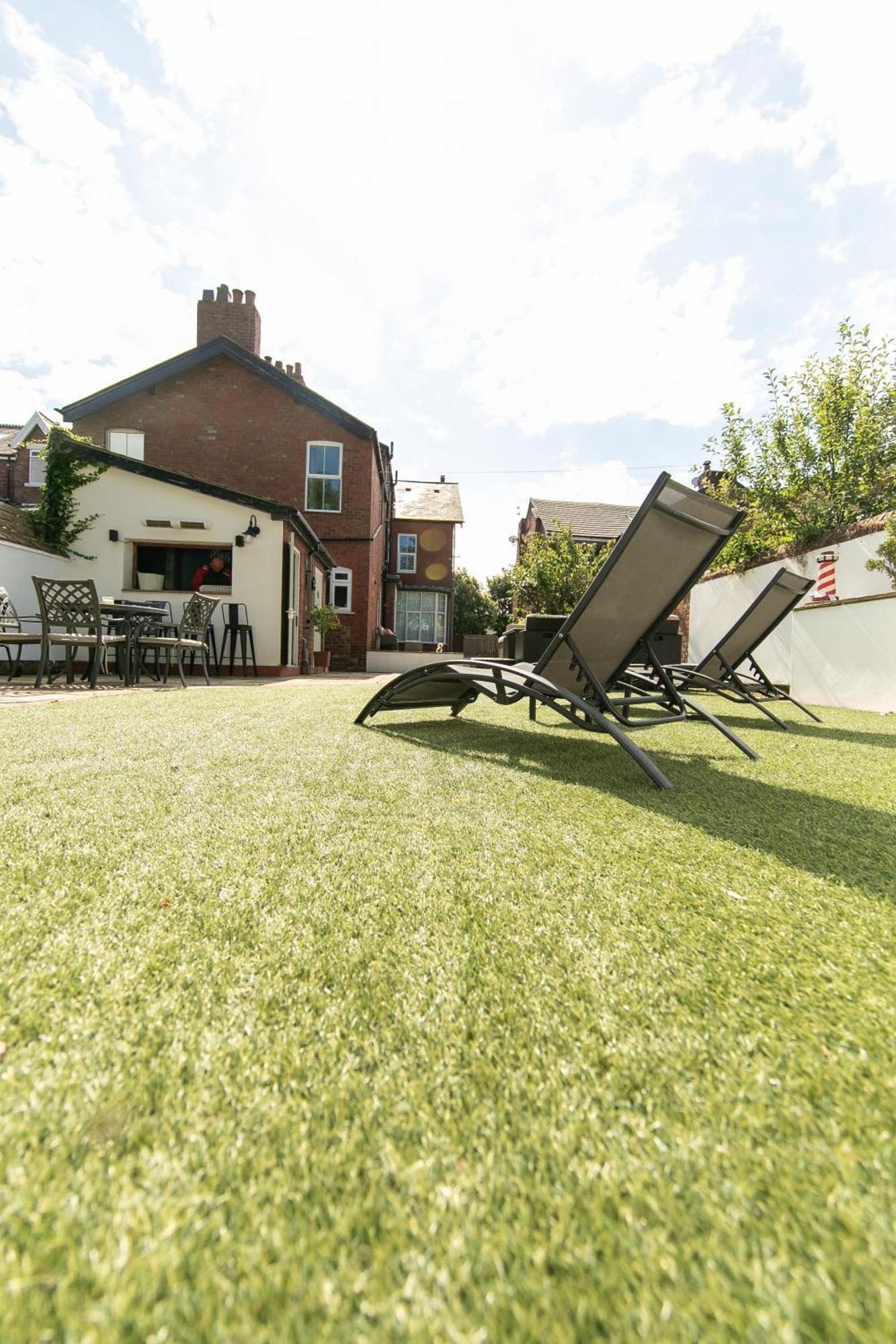 The Hot Tub Townhouse By Holiday Heim Lytham St Annes Buitenkant foto